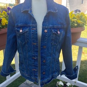 Old Navy Jean Jacket. size L